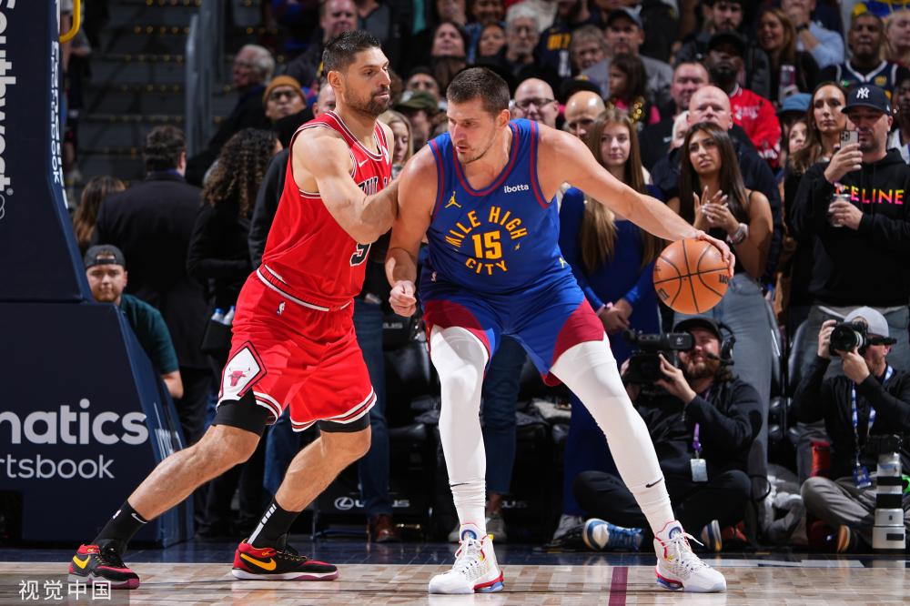 子足球队的 子足球队的